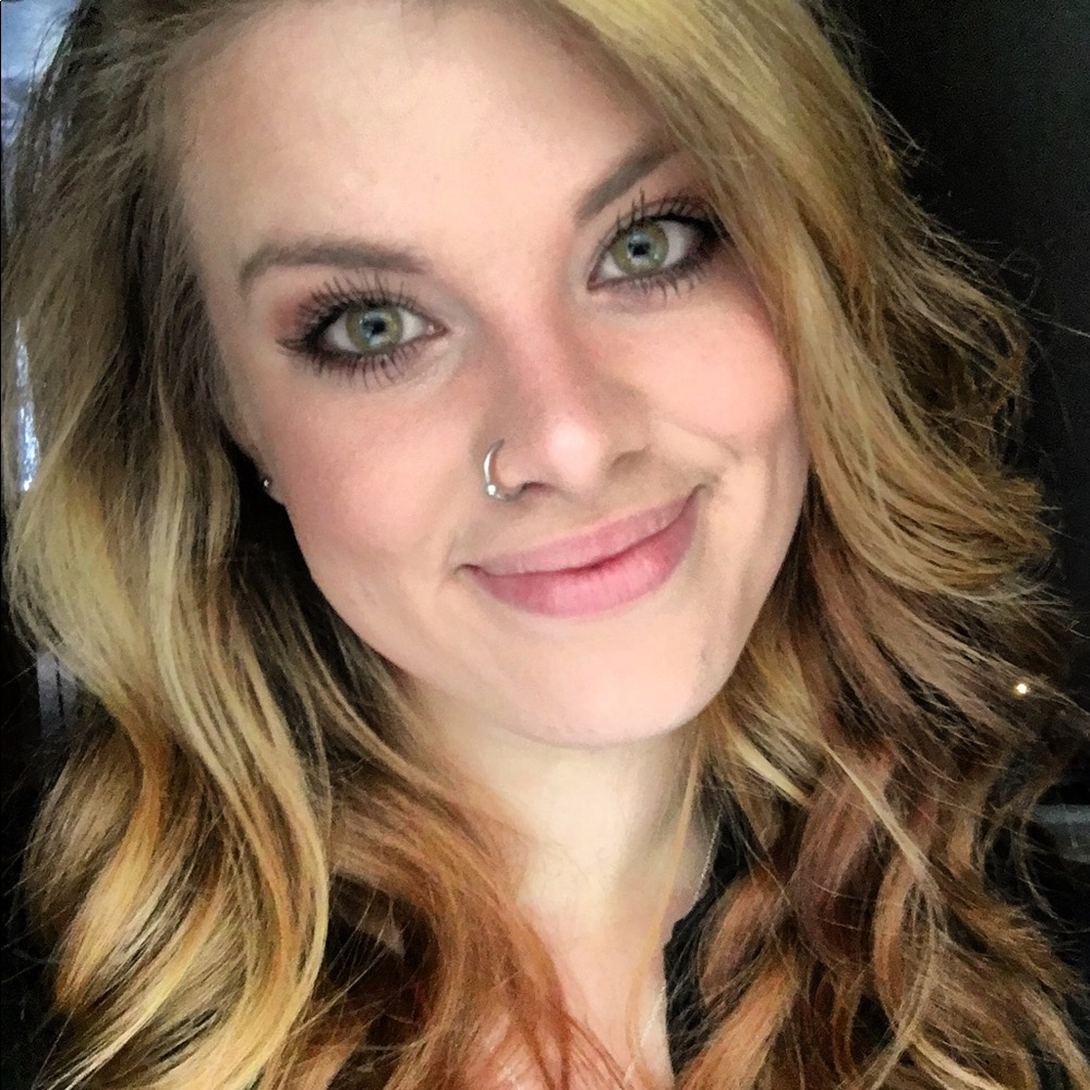 Meet your Posher, Shawna